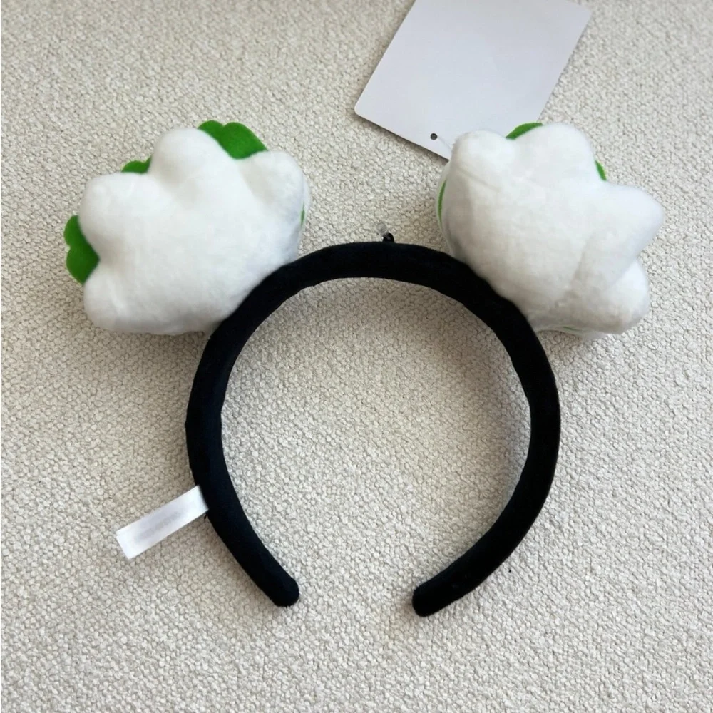 Tokyo Disney Resort Exclusive Bao Bun Burger Mickey Ears NWT - Picture 2 of 2